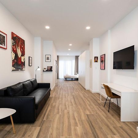 La Casa De La Pintora By Concept Flats Apartment Valencia Luaran gambar