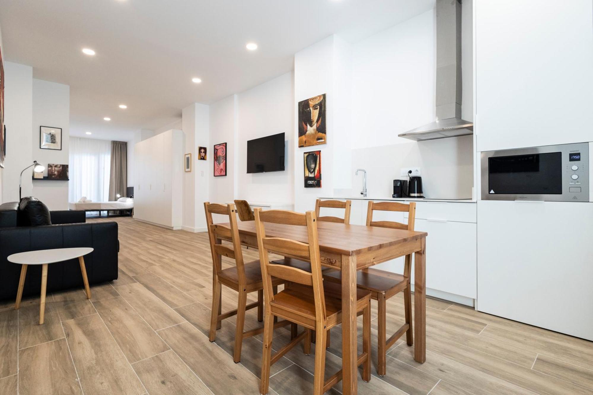 La Casa De La Pintora By Concept Flats Apartment Valencia Luaran gambar