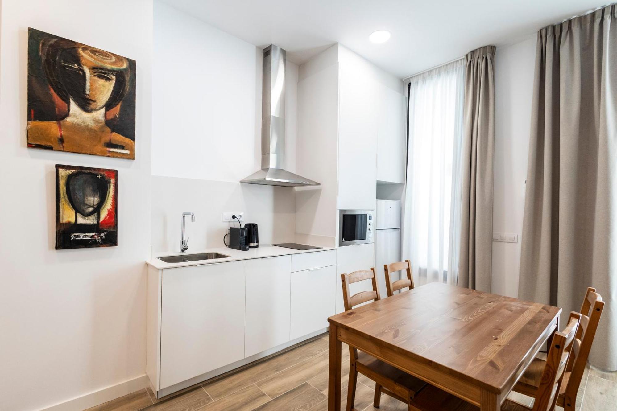 La Casa De La Pintora By Concept Flats Apartment Valencia Luaran gambar
