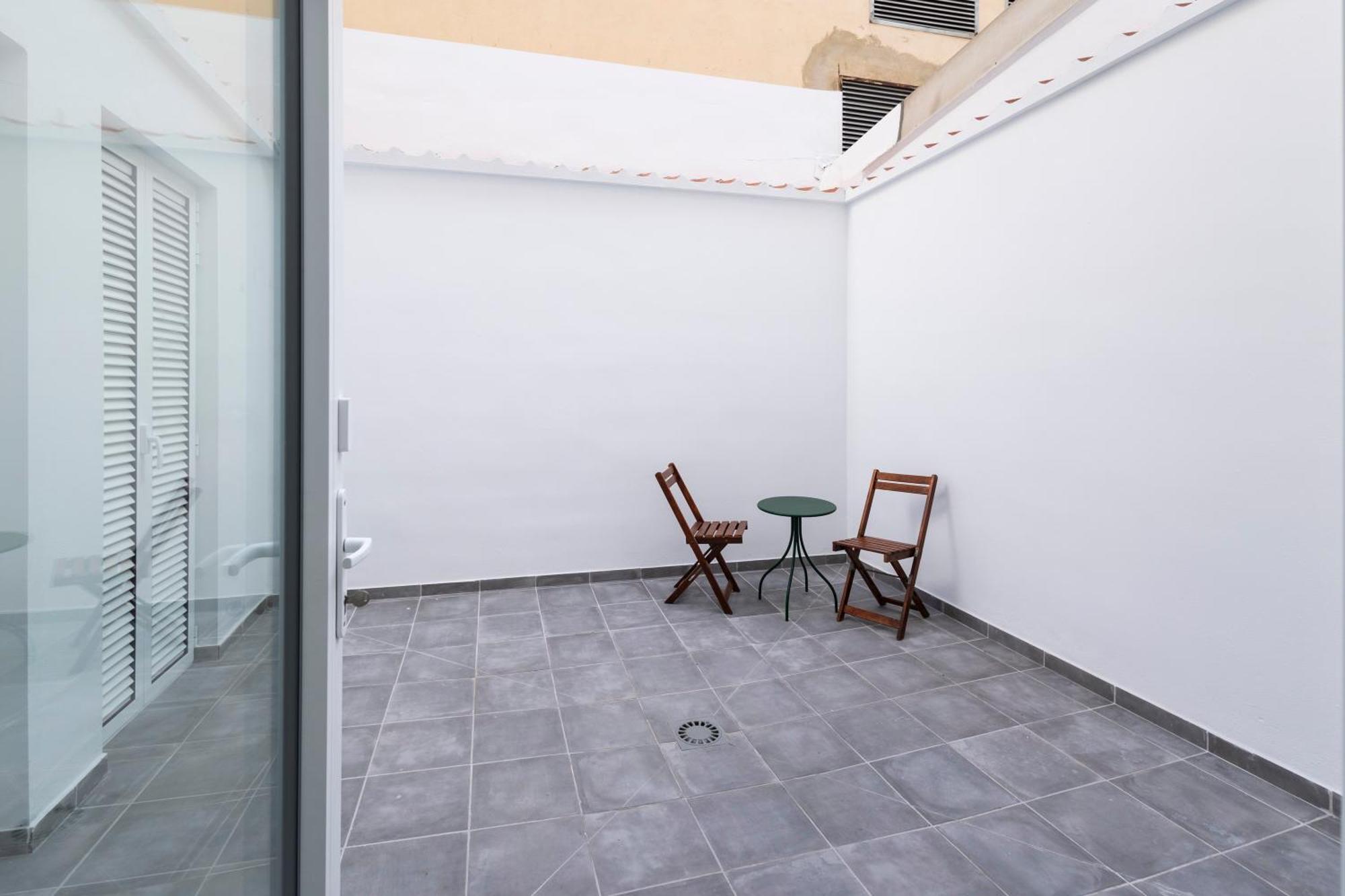 La Casa De La Pintora By Concept Flats Apartment Valencia Luaran gambar